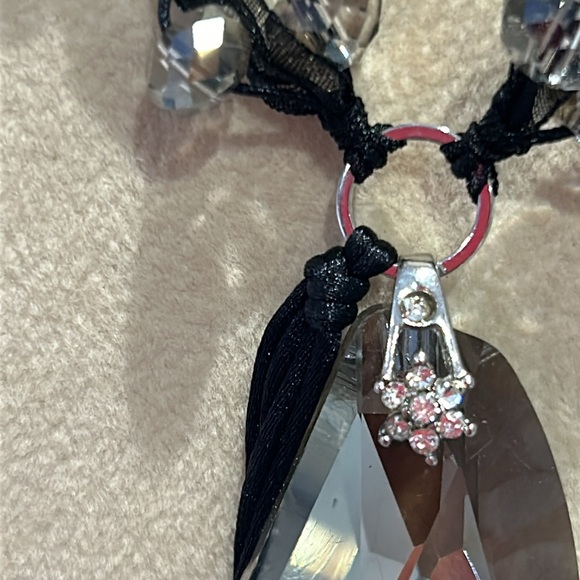 Black Diamond Crystal & Tulle Beaded Necklace-Adjustable-Boutique - Picture 4 of 11